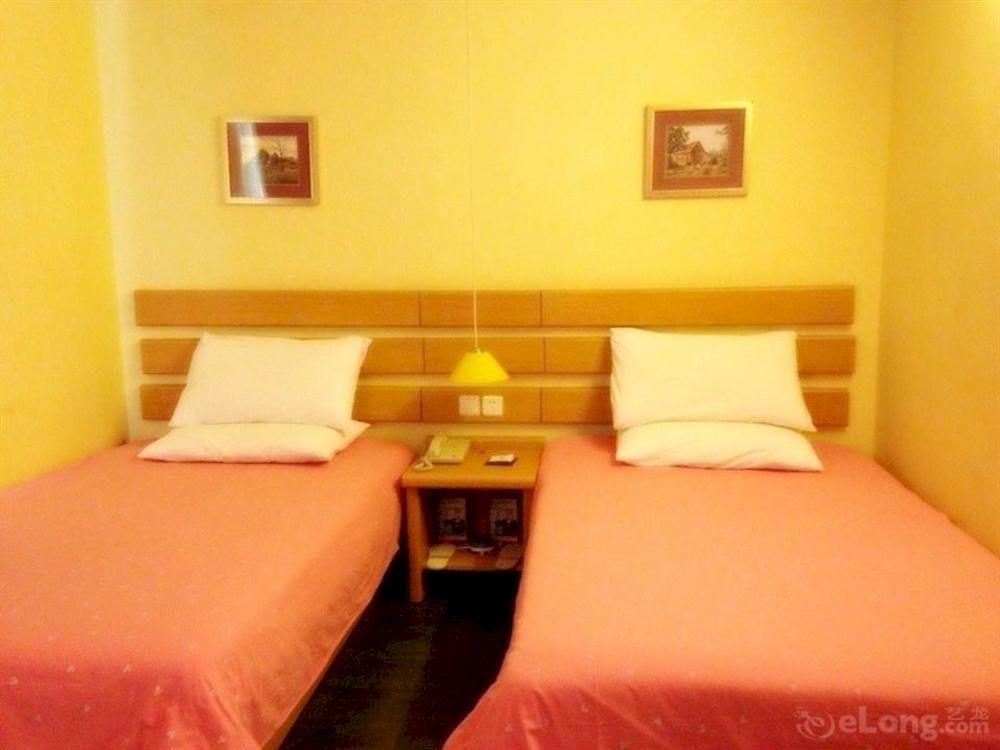 Home Inn Guangzhou Guangdong University Of Foreign Studies Baiyun Avenue エクステリア 写真