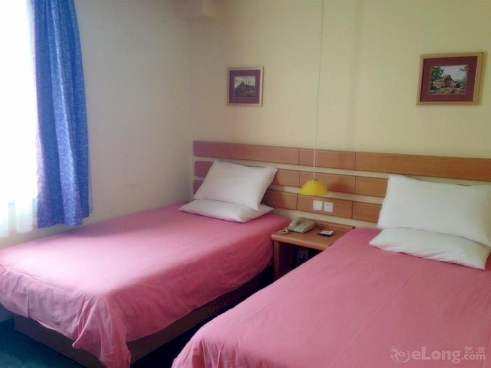 Home Inn Guangzhou Guangdong University Of Foreign Studies Baiyun Avenue エクステリア 写真